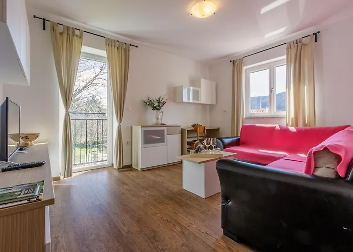 Nika * Tribalj (Primorsko-Goranska)